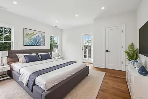 15 High Point Terrace Scarsdale NY 10583