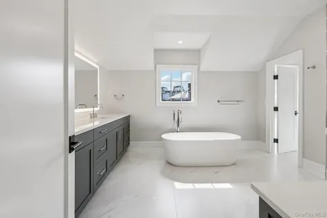 15 High Point Terrace Scarsdale NY 10583