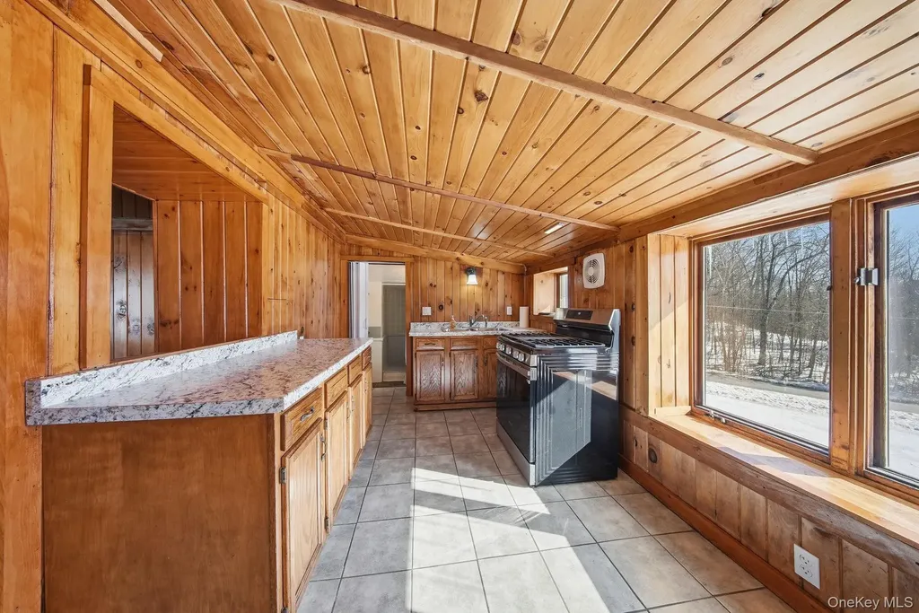 86 Carpenter Road New Hampton NY 10958