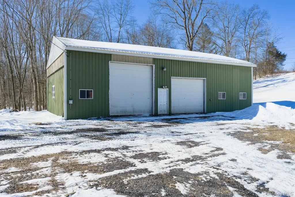 86 Carpenter Road New Hampton NY 10958