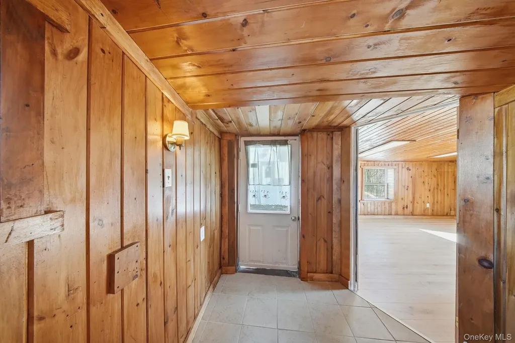 86 Carpenter Road New Hampton NY 10958