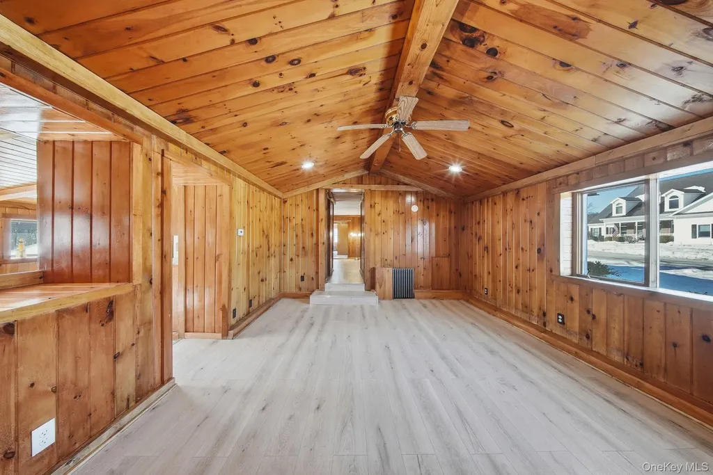 86 Carpenter Road New Hampton NY 10958