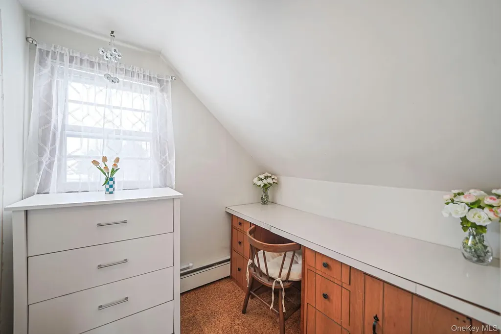 53 Canterbury Lane North Babylon NY 11703