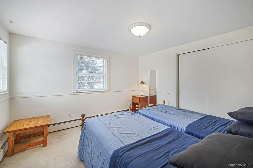 53 Canterbury Lane North Babylon NY 11703