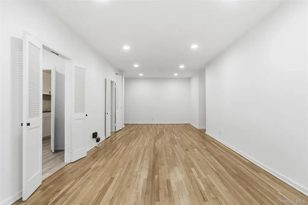 1015 Old Post Road Mamaroneck NY 10543