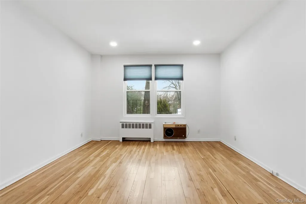 1015 Old Post Road Mamaroneck NY 10543