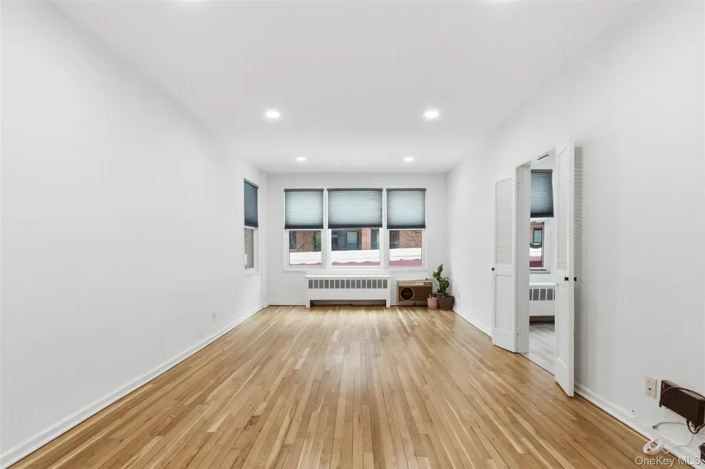 1015 Old Post Road Mamaroneck NY 10543
