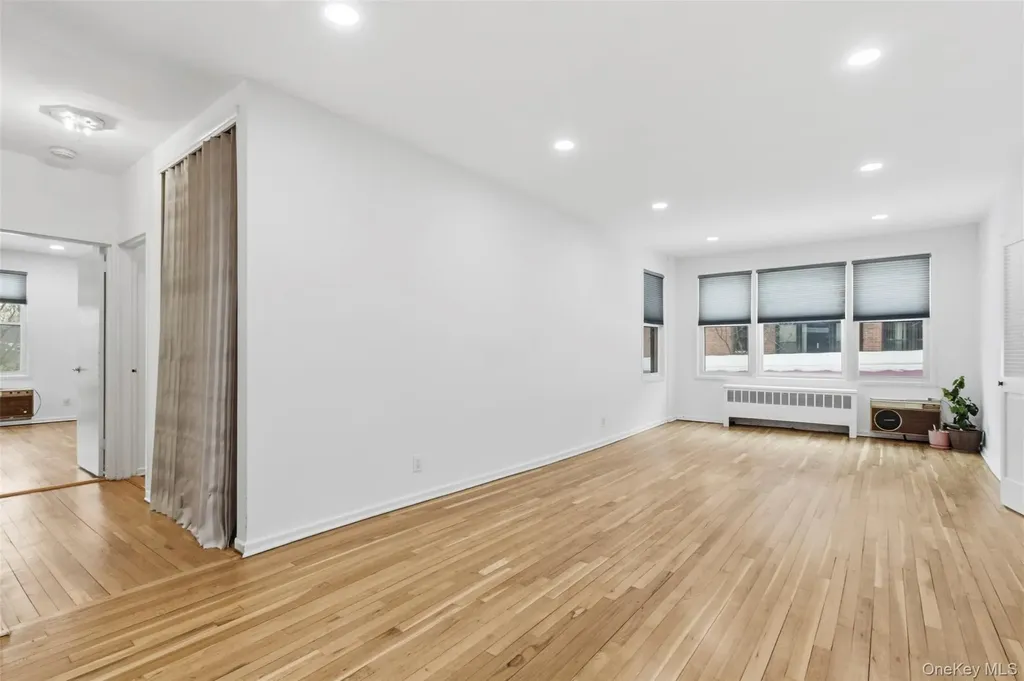 1015 Old Post Road Mamaroneck NY 10543