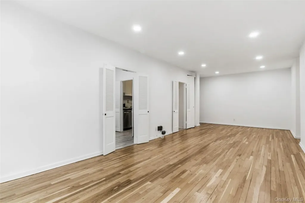 1015 Old Post Road Mamaroneck NY 10543