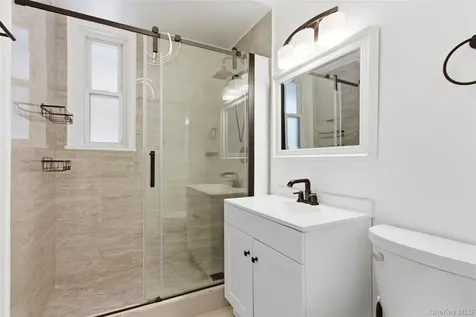 1015 Old Post Road Mamaroneck NY 10543
