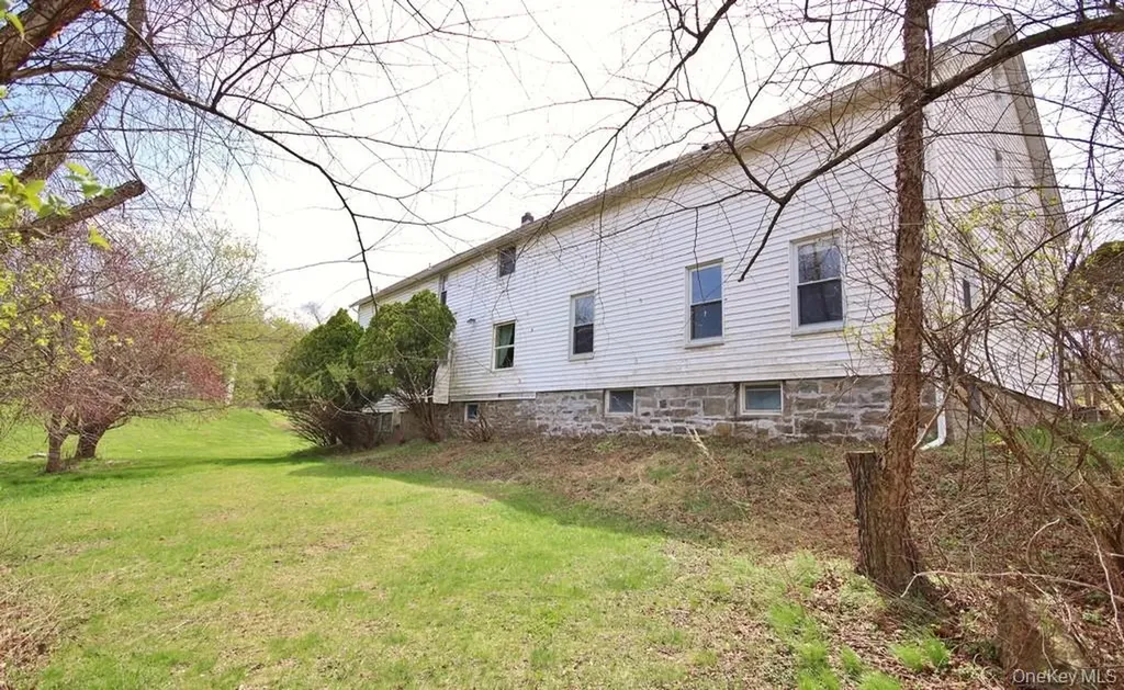 487 Black Meadow Road Chester NY 10918