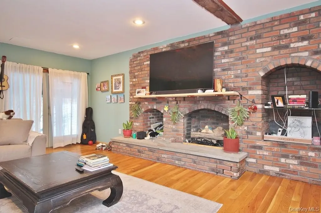 487 Black Meadow Road Chester NY 10918