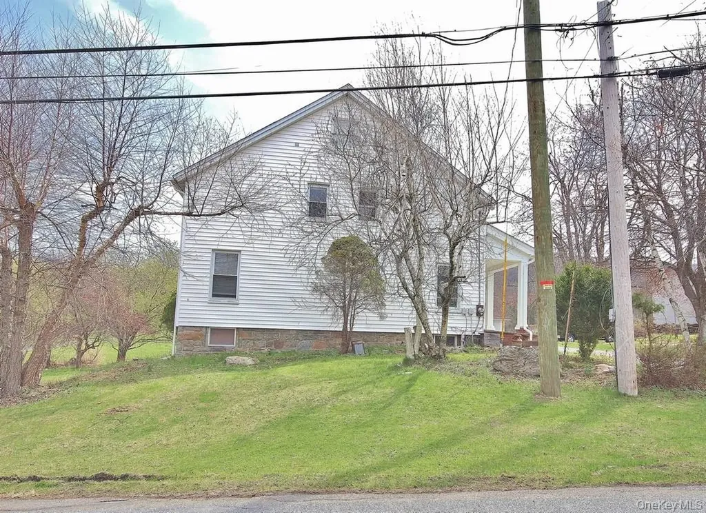 487 Black Meadow Road Chester NY 10918