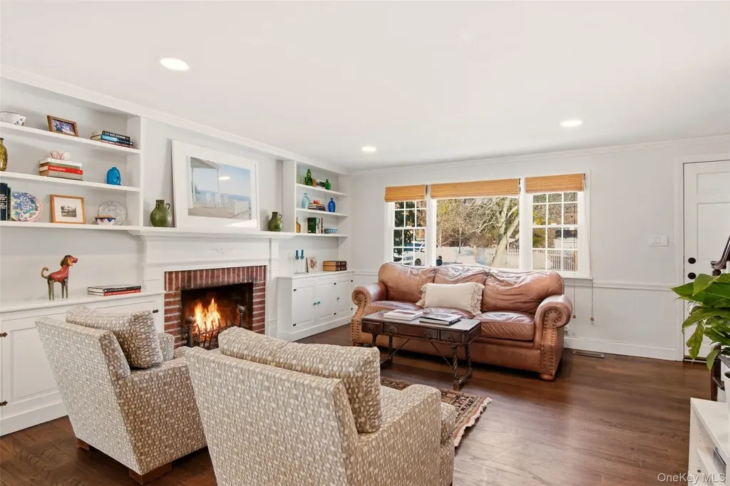 10 Beech Lane Stony Brook NY 11790