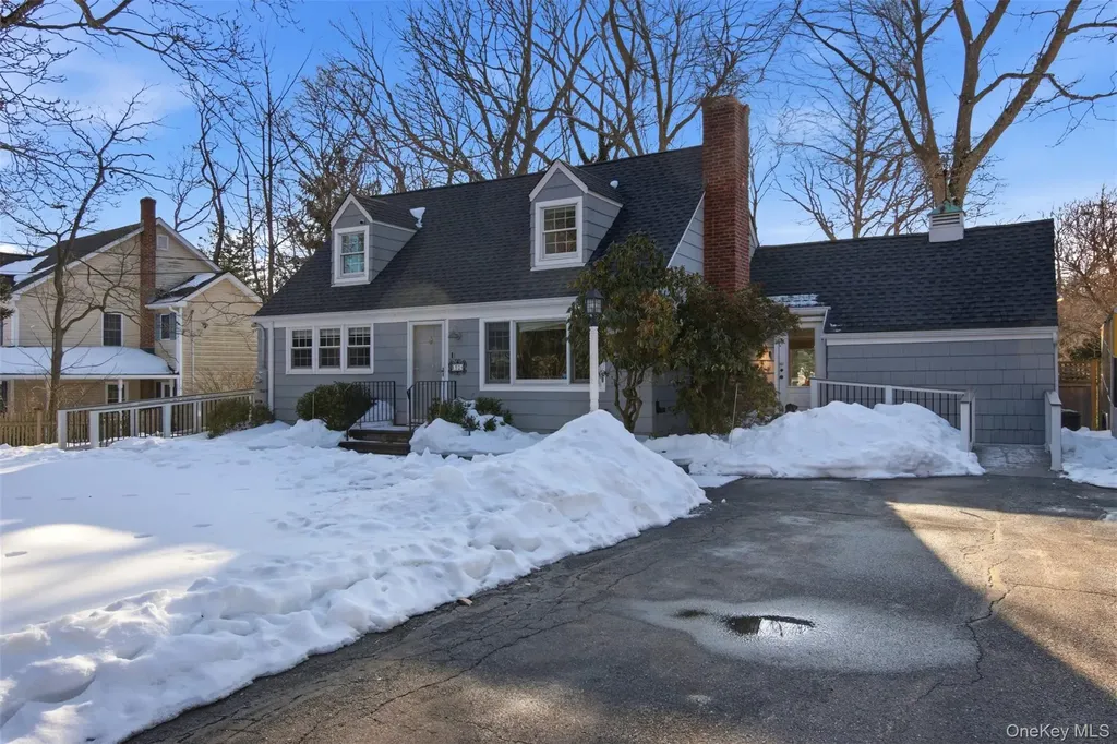 10 Beech Lane Stony Brook NY 11790
