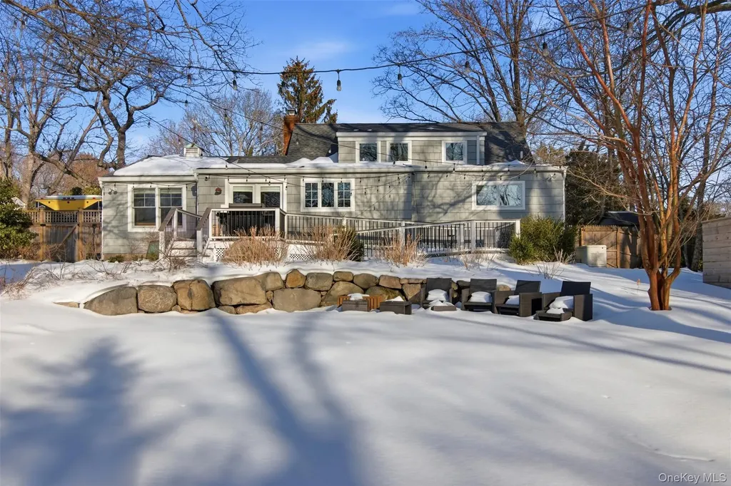 10 Beech Lane Stony Brook NY 11790