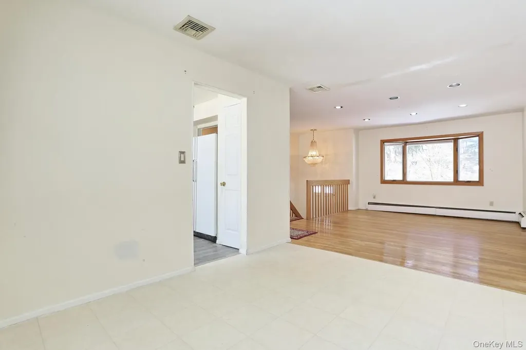 30 Bridle Road Spring Valley NY 10977