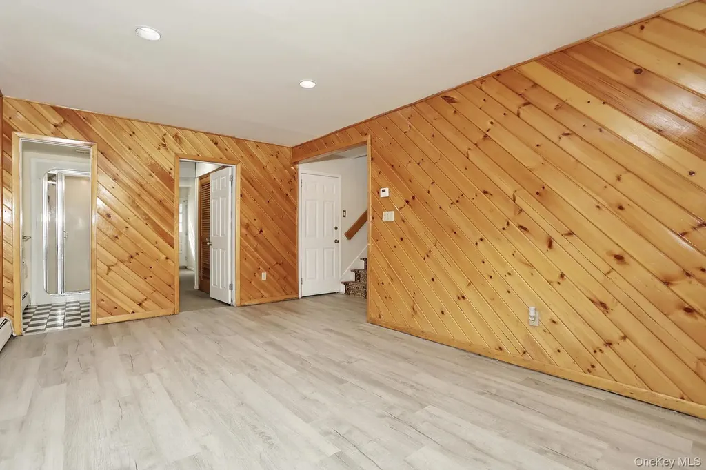 30 Bridle Road Spring Valley NY 10977