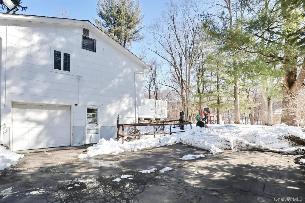 30 Bridle Road Spring Valley NY 10977
