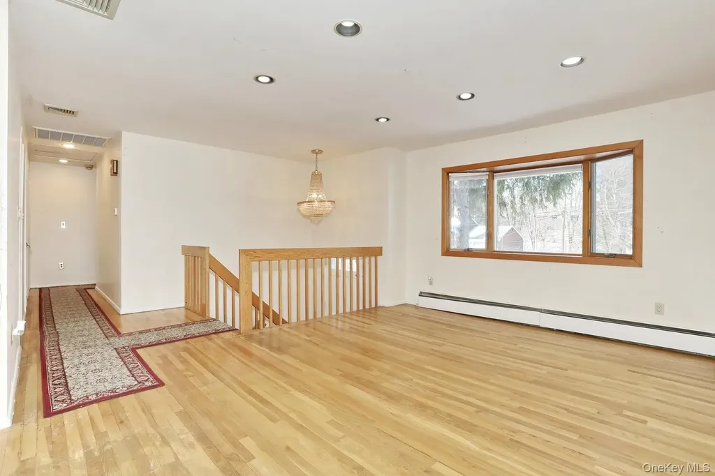 30 Bridle Road Spring Valley NY 10977
