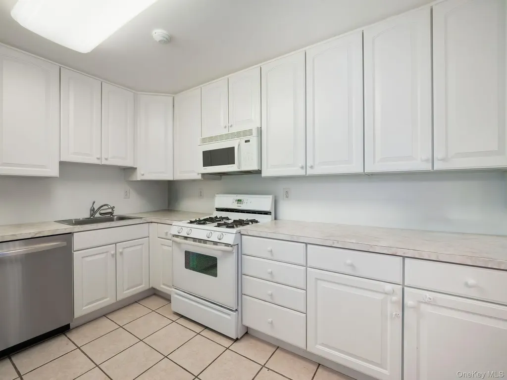 2 Windsor Circle New City NY 10956