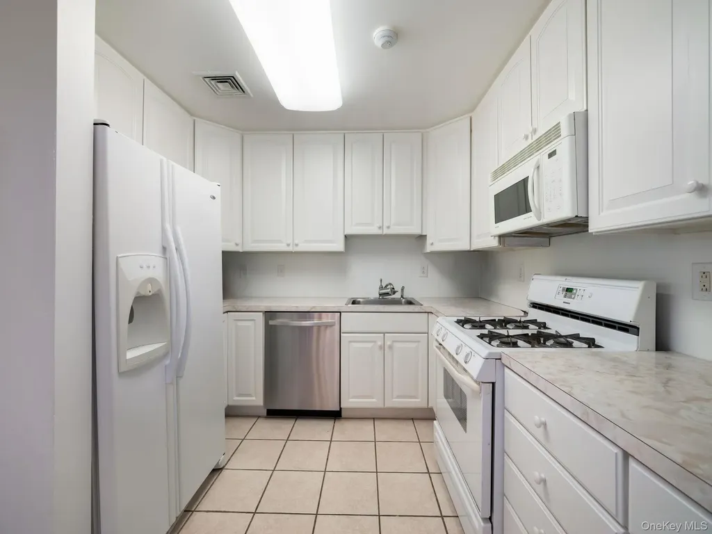 2 Windsor Circle New City NY 10956