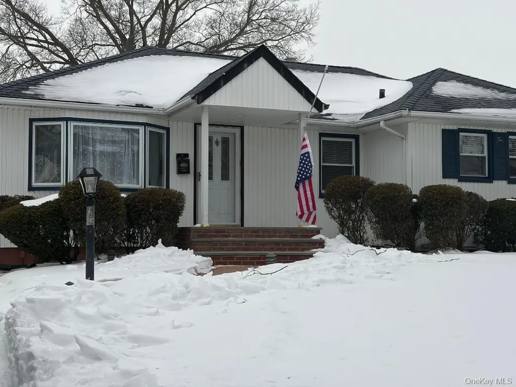 3134 Ward Lane Wantagh NY 11793
