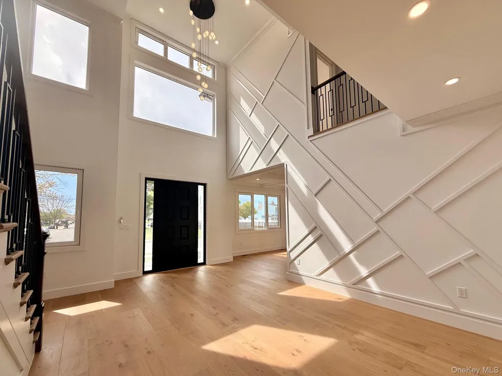 53 Blackbird Lane Levittown NY 11756