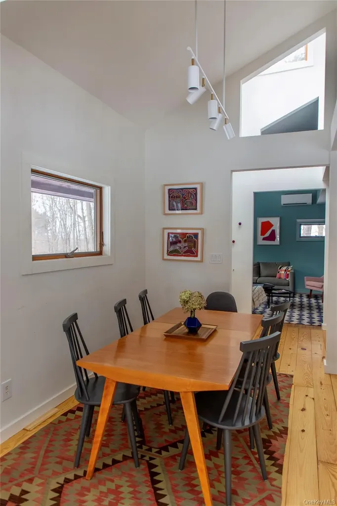 37 Williams Road Red Hook NY 12571