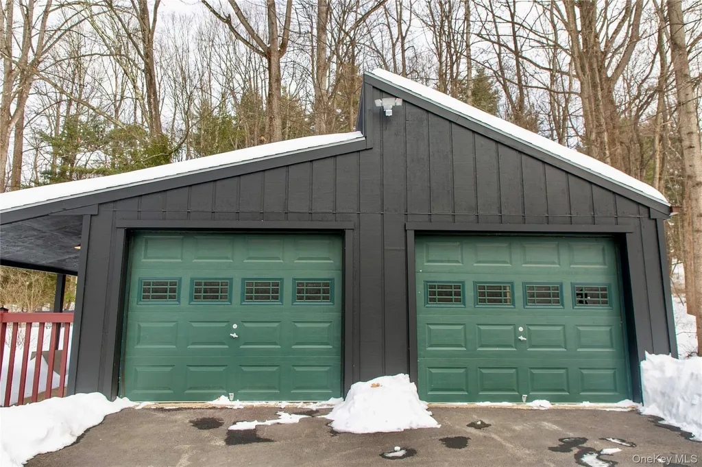 37 Williams Road Red Hook NY 12571