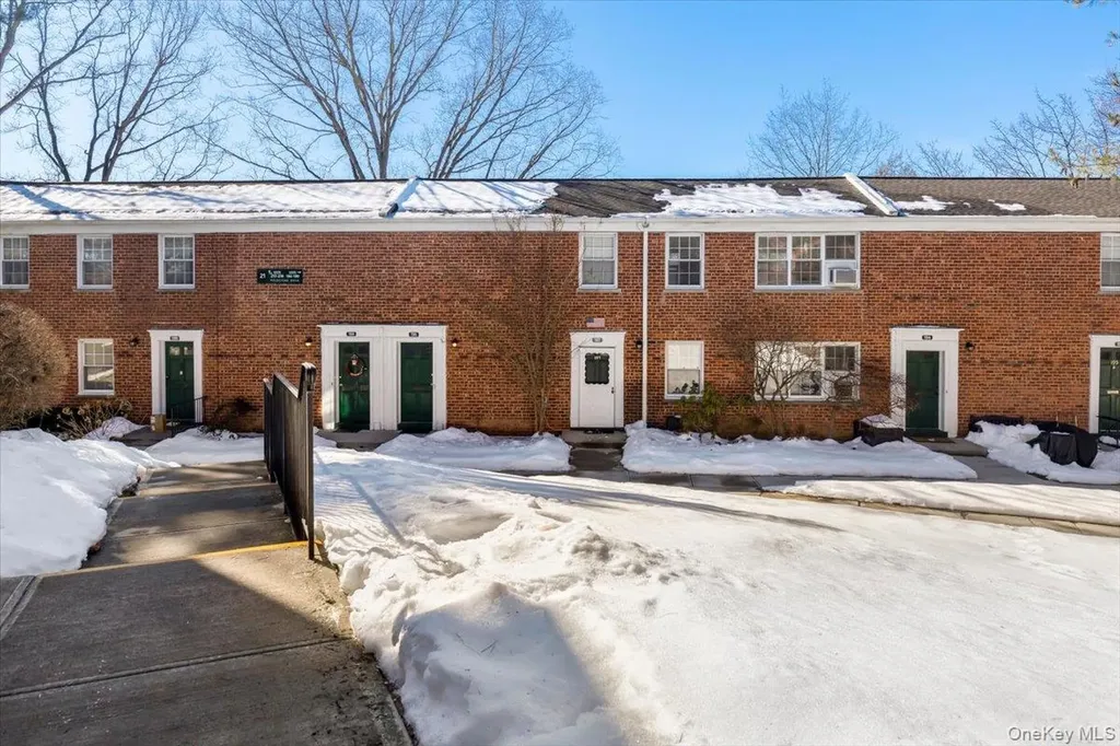 21 Fieldstone Drive Hartsdale NY 10530
