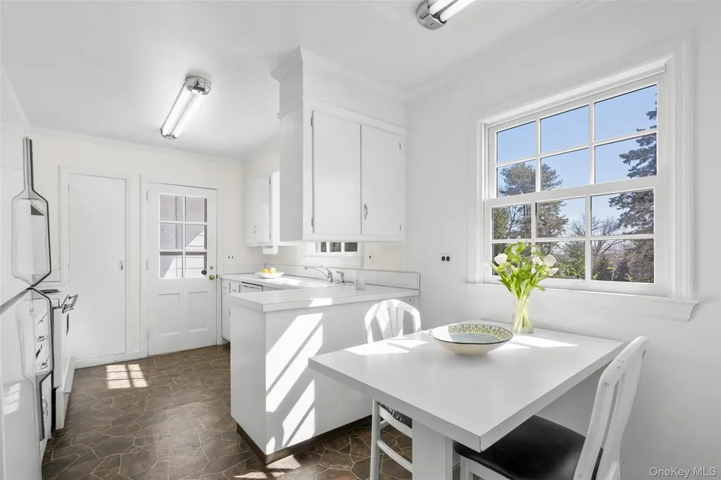 35 Byron Lane Larchmont NY 10538