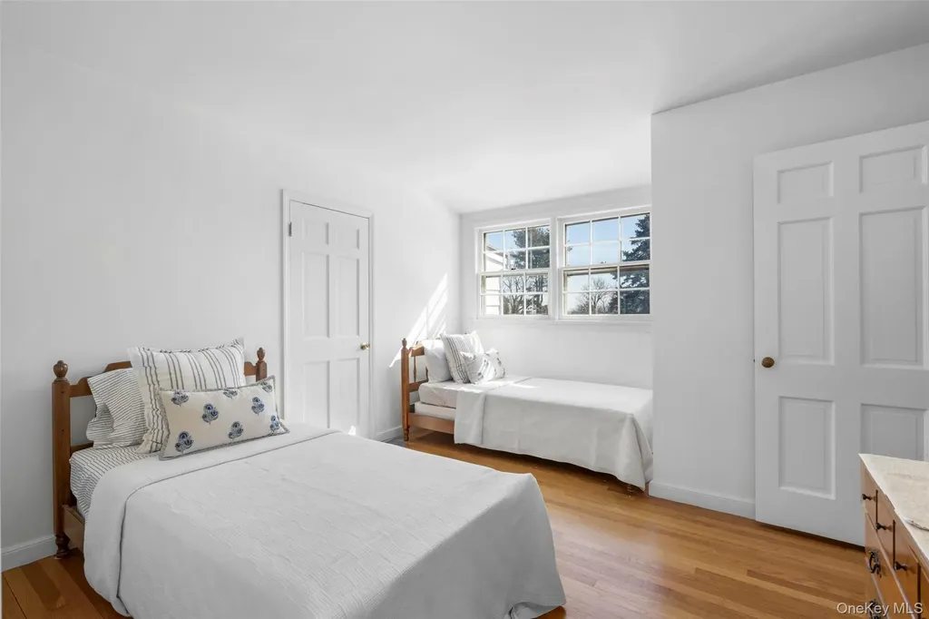 35 Byron Lane Larchmont NY 10538