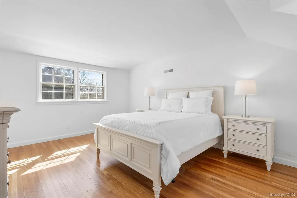 35 Byron Lane Larchmont NY 10538