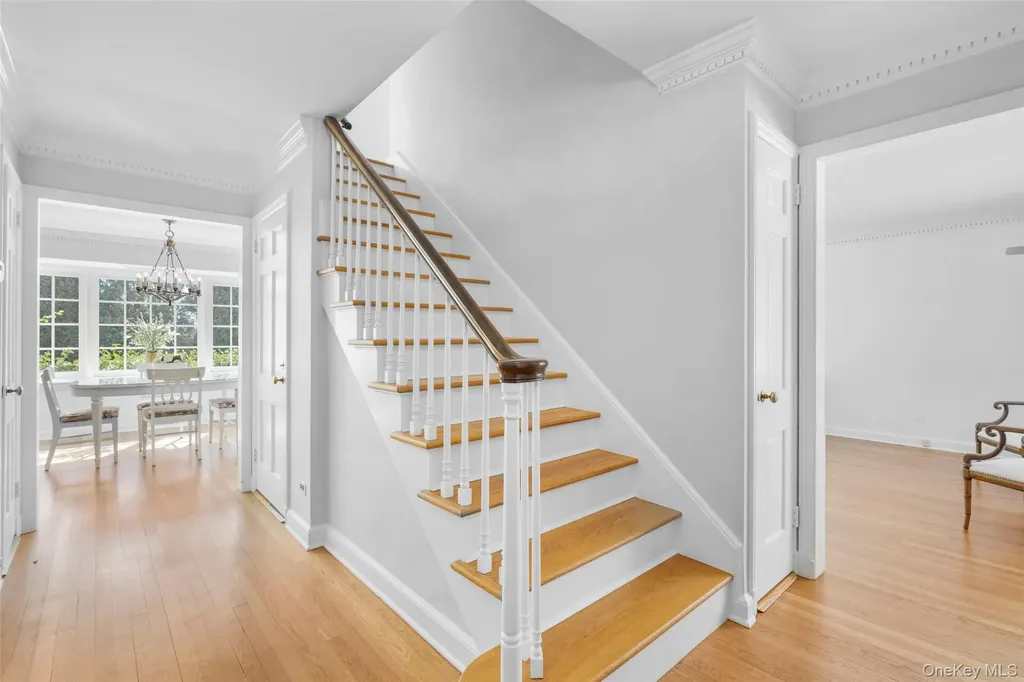 35 Byron Lane Larchmont NY 10538