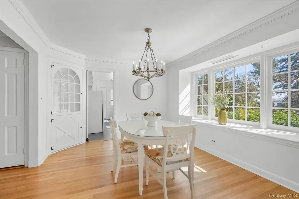 35 Byron Lane Larchmont NY 10538