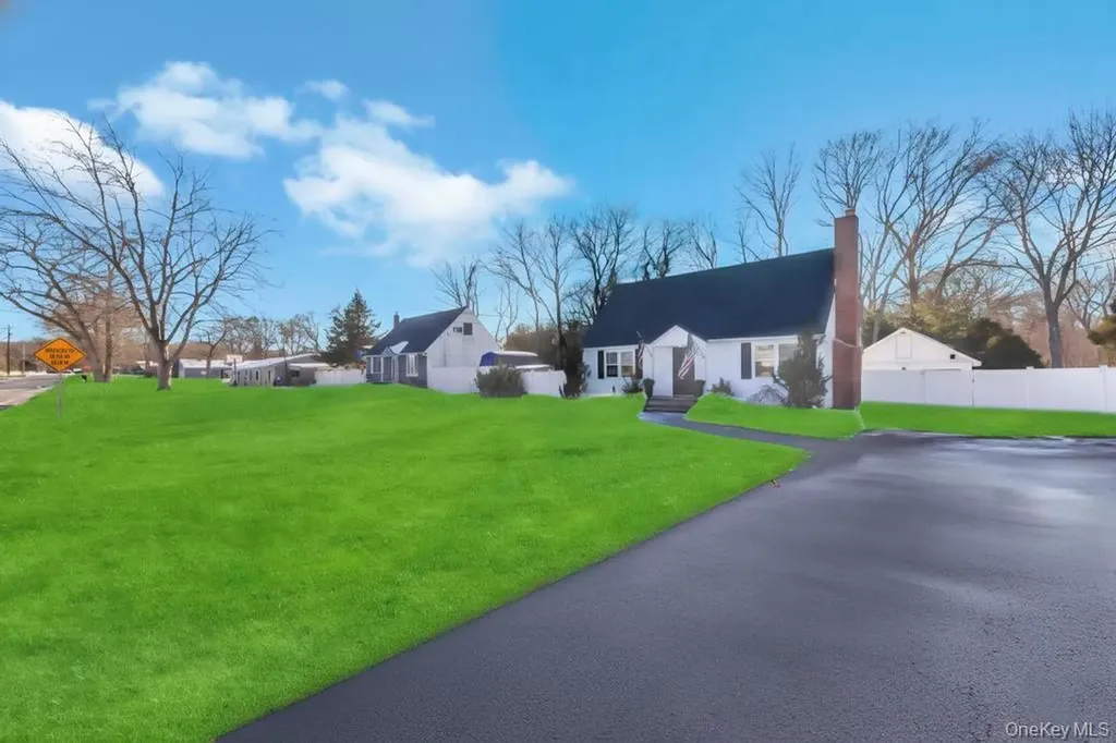 24 New Lane Selden NY 11784