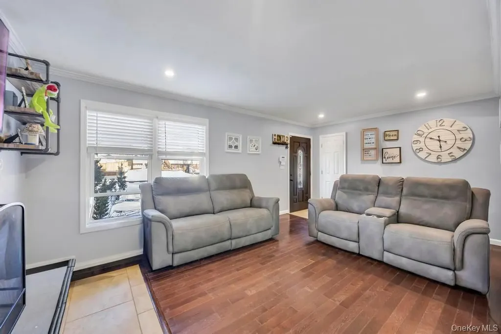 24 New Lane Selden NY 11784