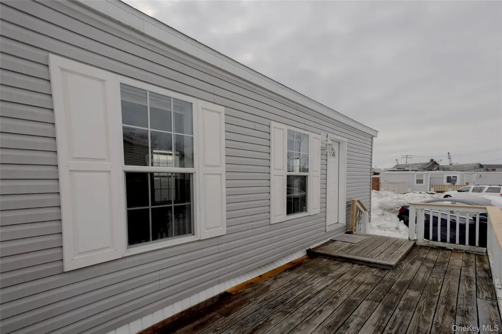 150 Main Street Islip NY 11751