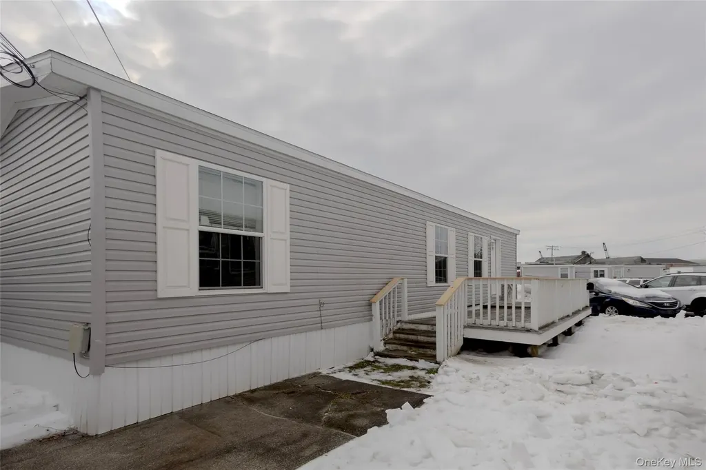 150 Main Street Islip NY 11751