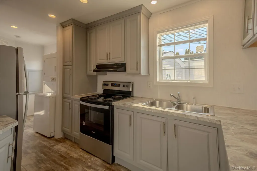 150 Main Street Islip NY 11751
