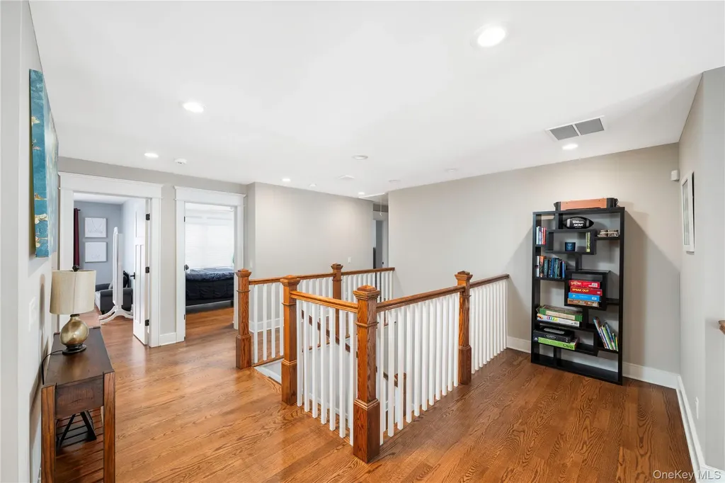 1016 Forest Glen New Windsor NY 12553