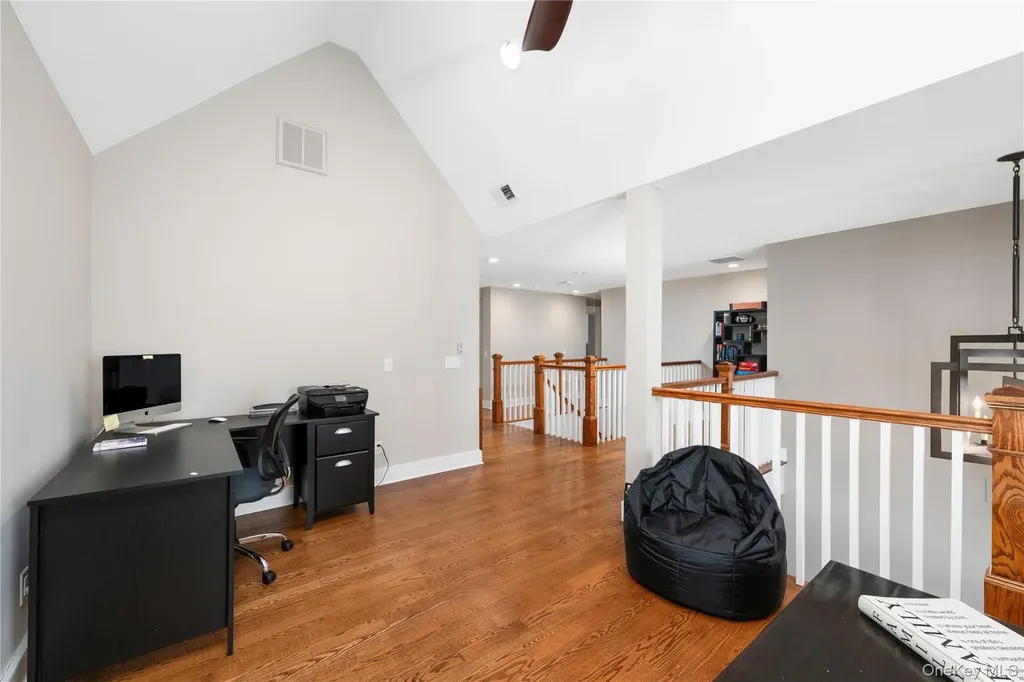 1016 Forest Glen New Windsor NY 12553