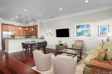 127 W Main Street Tarrytown NY 10591