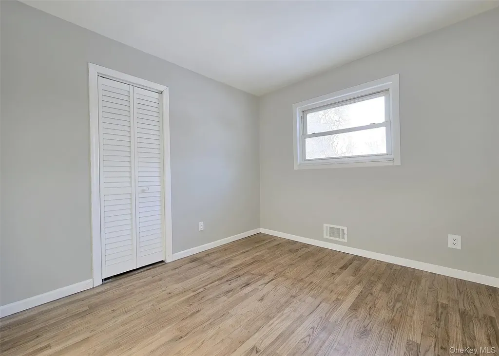19 University Drive Ronkonkoma NY 11779