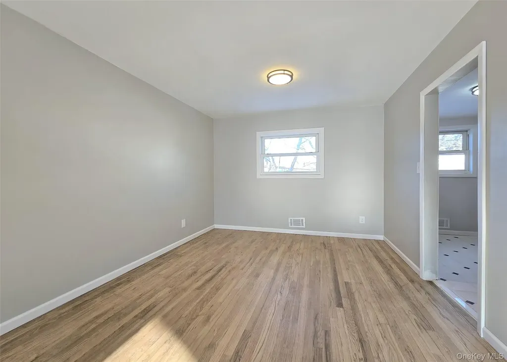 19 University Drive Ronkonkoma NY 11779