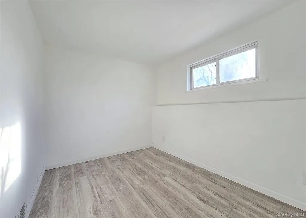 19 University Drive Ronkonkoma NY 11779