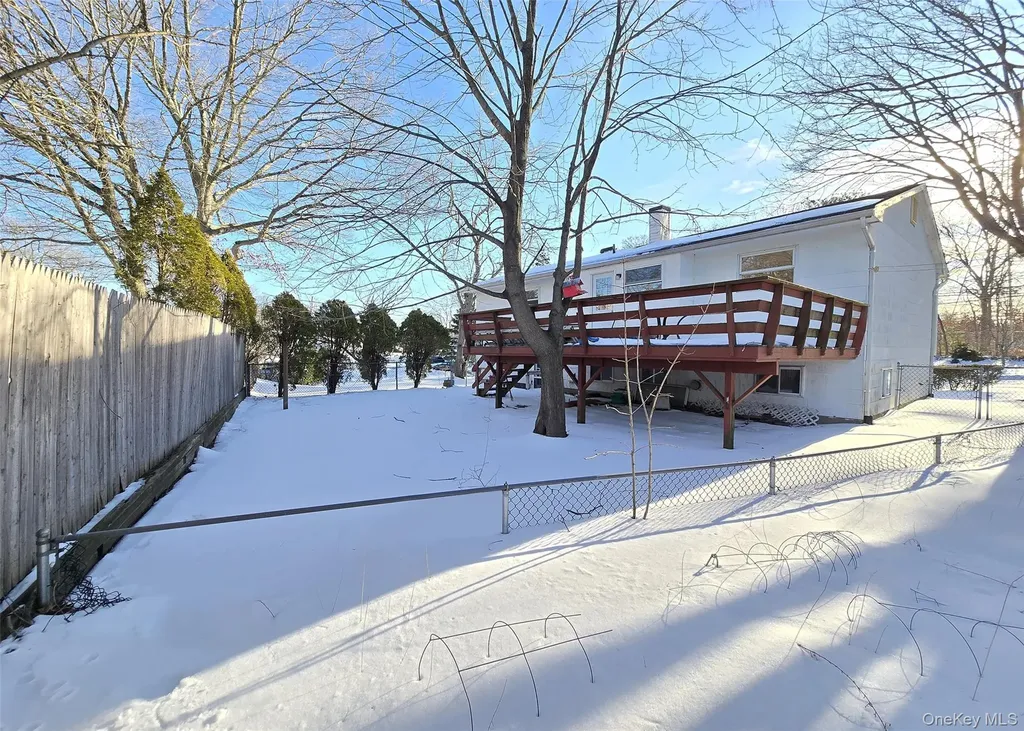 19 University Drive Ronkonkoma NY 11779