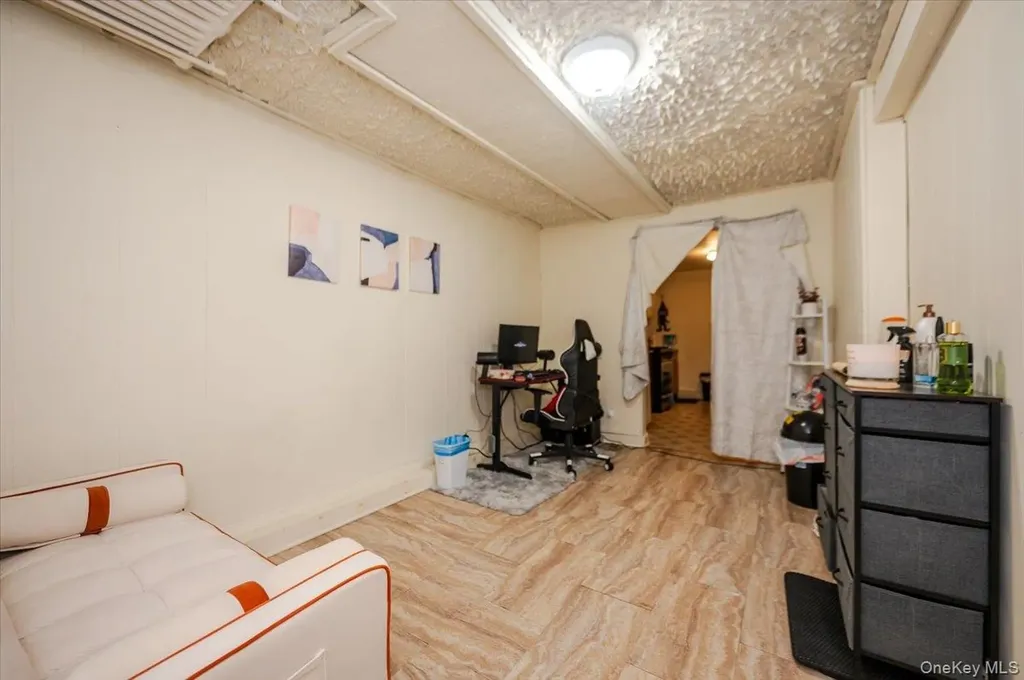 3304 Bouck Avenue Bronx NY 10469