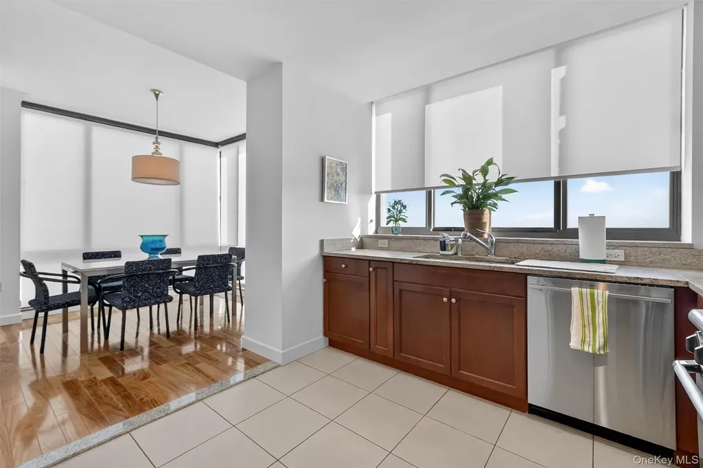 10 City Place White Plains NY 10601